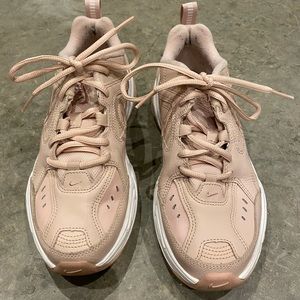 Nike Tenno Tennis Shoes - only been used 1 time!